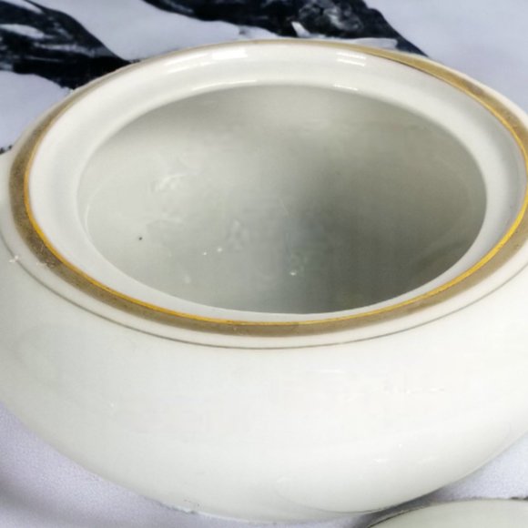 Royalton Fine China Sugar Bowl" Golden Elegance" Translucent Porcelain Japan - Picture 7 of 8